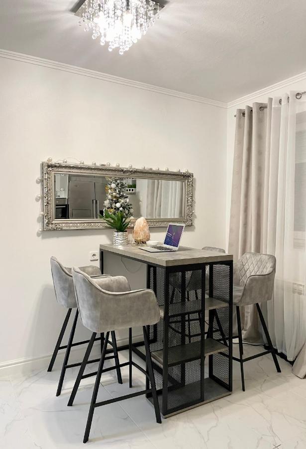 Apartment "Mimoza 1" Self Check-In, Self Check-Out 오토칵 외부 사진