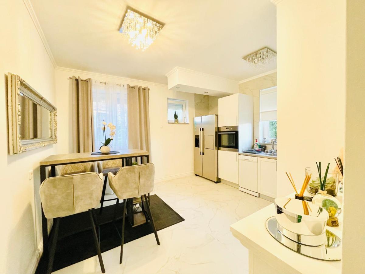 Apartment "Mimoza 1" Self Check-In, Self Check-Out 오토칵 외부 사진