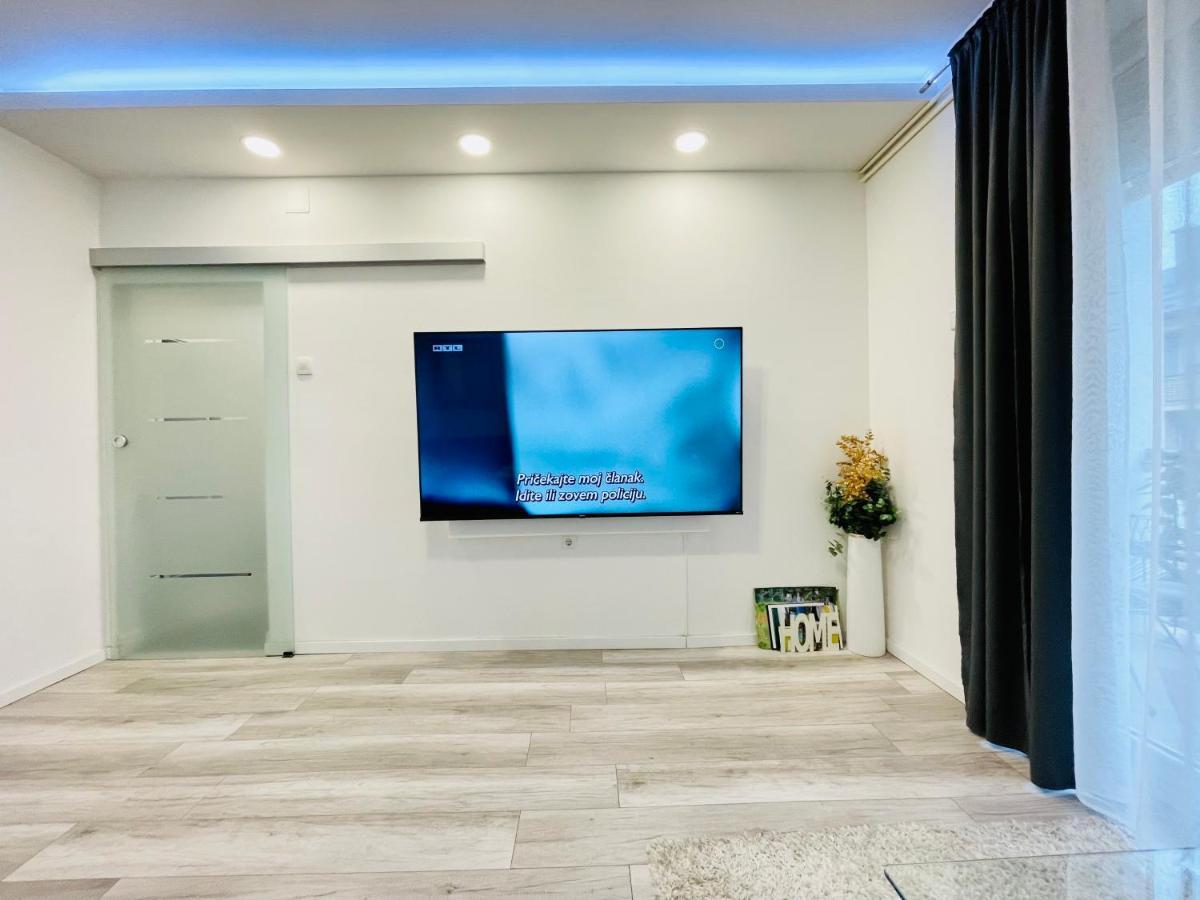 Apartment "Mimoza 1" Self Check-In, Self Check-Out 오토칵 외부 사진